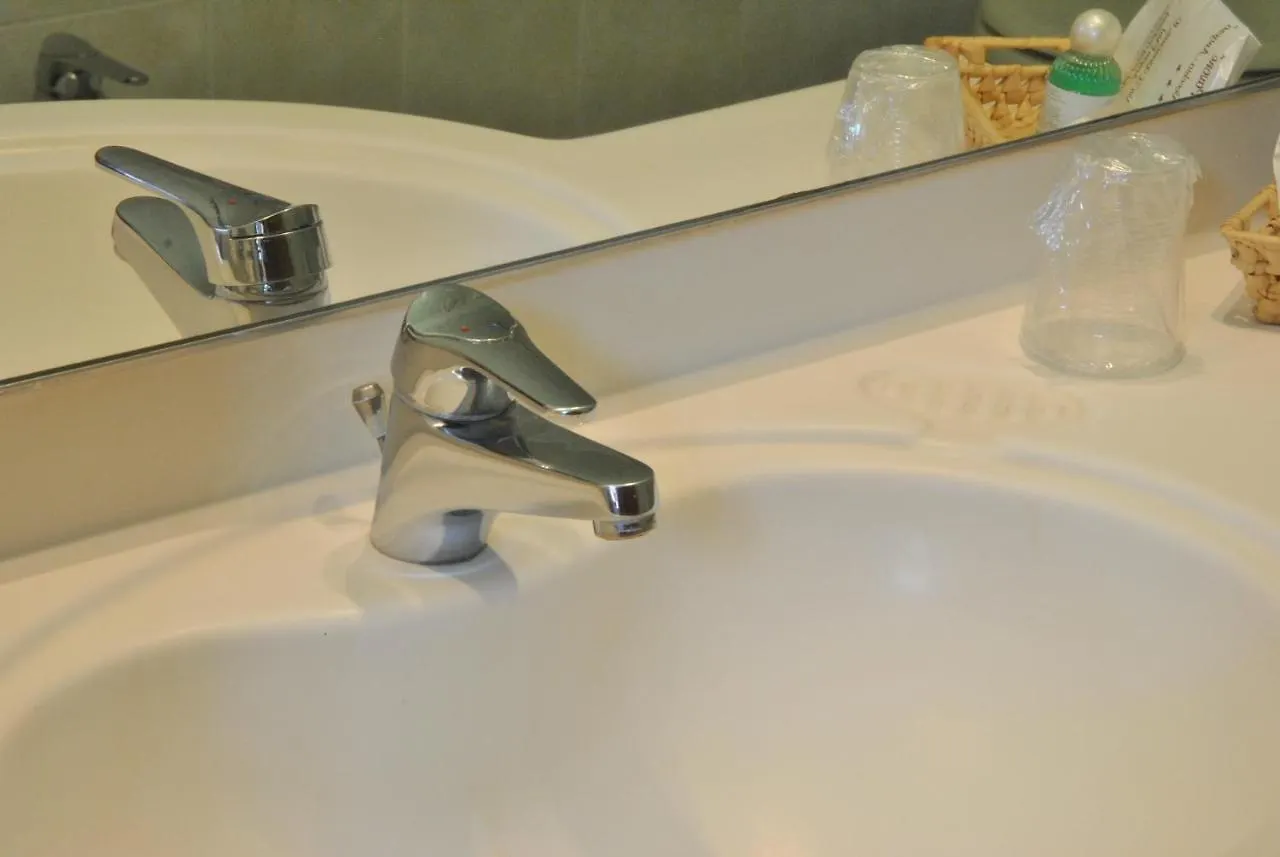 ***  Hotel Pavone Angera Italia